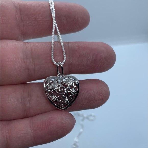 Sterling Silver Flowered Heart Filigree Necklace - Picture 1 of 5